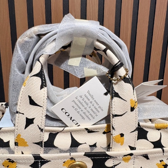 Coach Black and Cream Floral Backpack Cargo Tote 26 With Floral Print - Picture 3 of 10